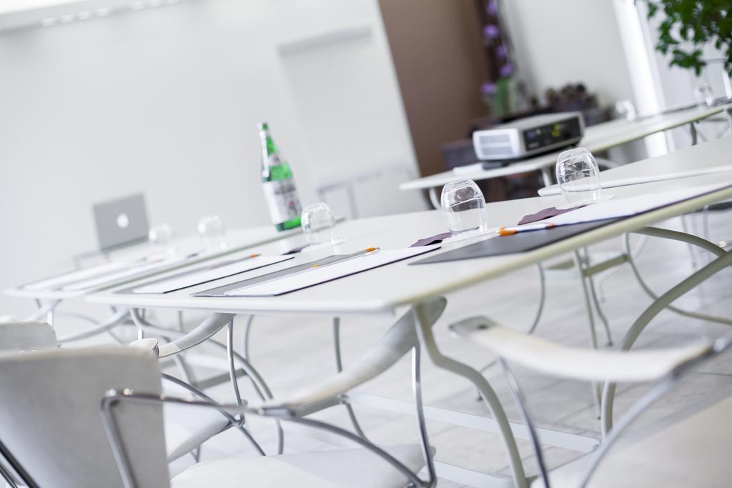ביון Hostellerie De Bretonniere - Groupe Logis Hotels מראה חיצוני תמונה