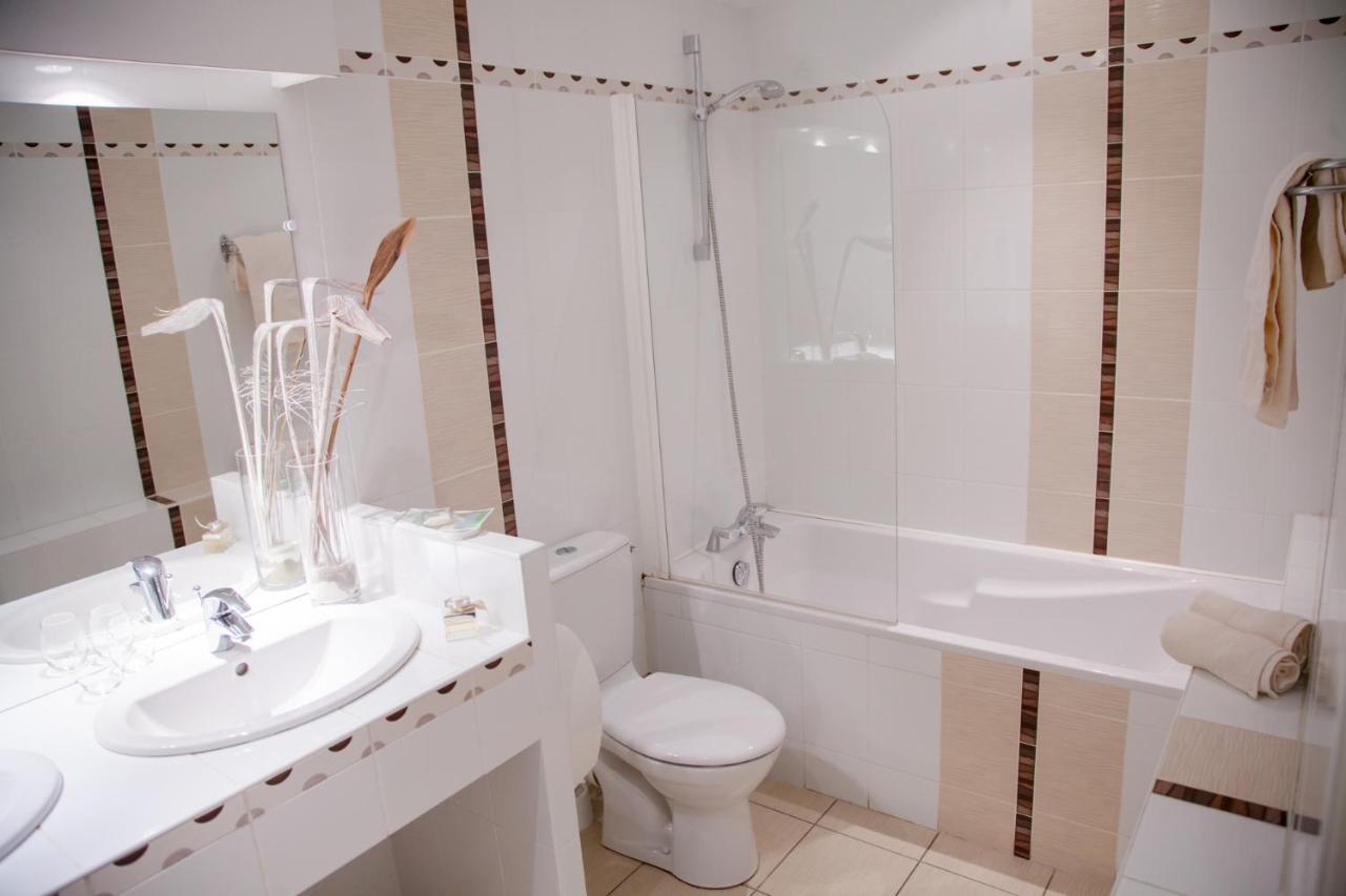 ביון Hostellerie De Bretonniere - Groupe Logis Hotels מראה חיצוני תמונה